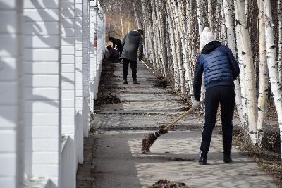Присоединяйтесь к общегородскому субботнику